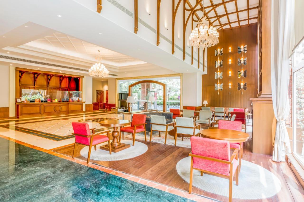 Hotel Royal Orchid Бангалор Экстерьер фото