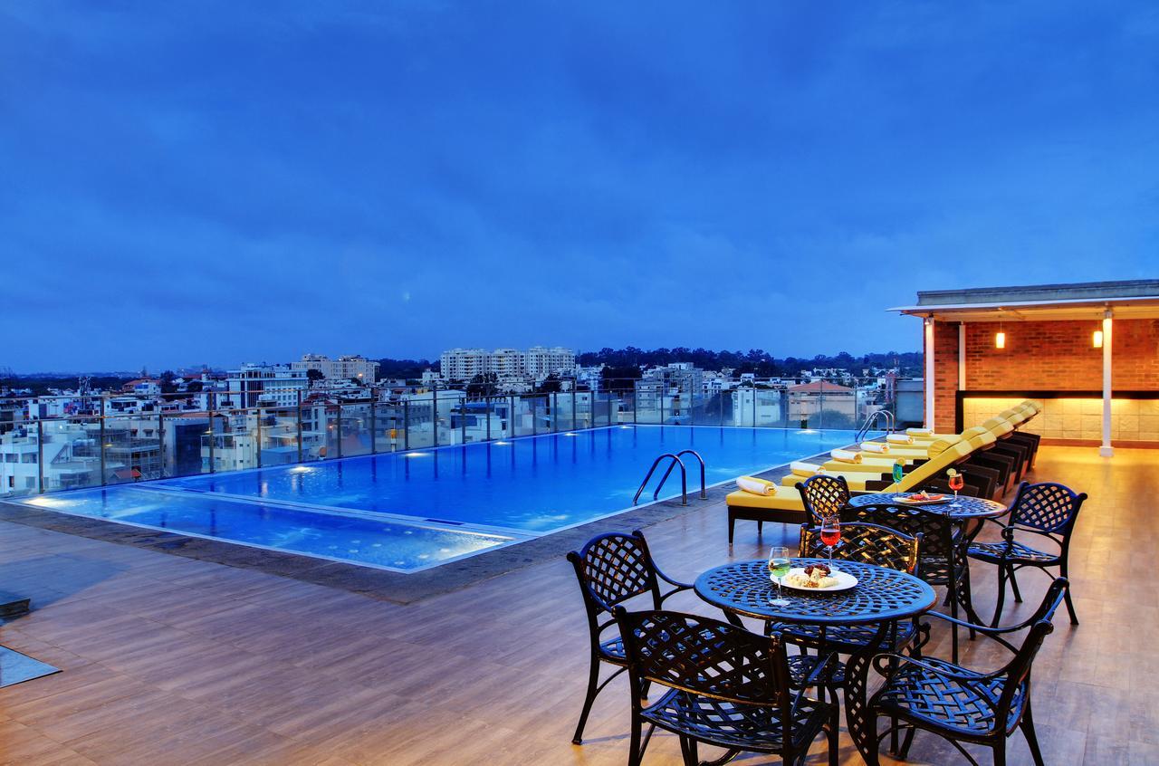 Hotel Royal Orchid Бангалор Экстерьер фото